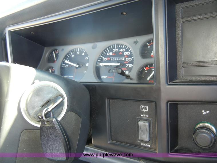 image for item D9760 1995 Jeep Cherokee Sport SUV