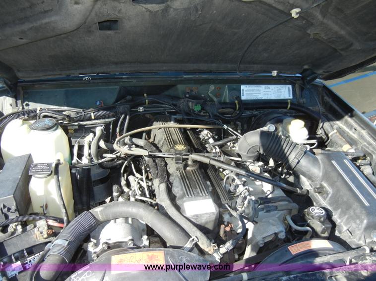 image for item D9760 1995 Jeep Cherokee Sport SUV