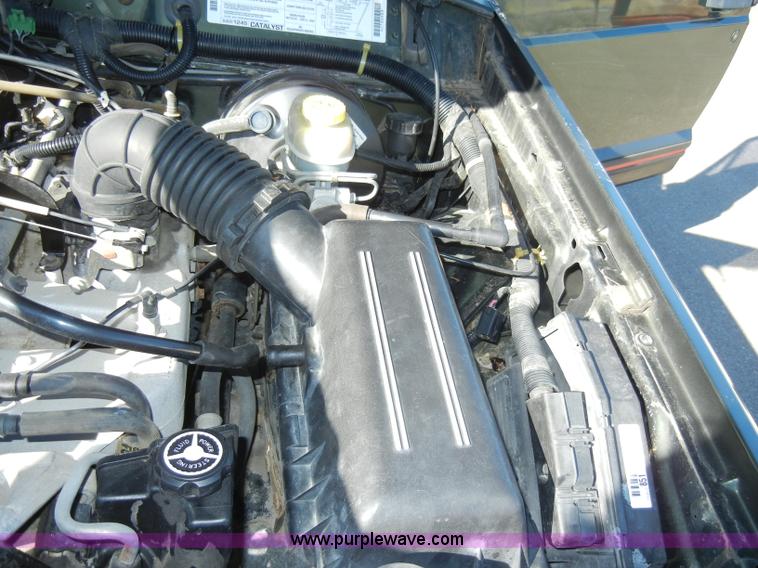 image for item D9760 1995 Jeep Cherokee Sport SUV