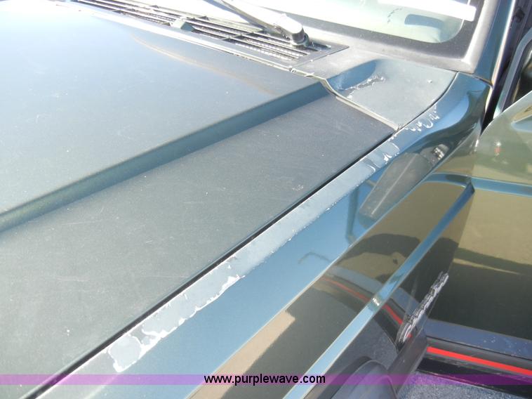 image for item D9760 1995 Jeep Cherokee Sport SUV