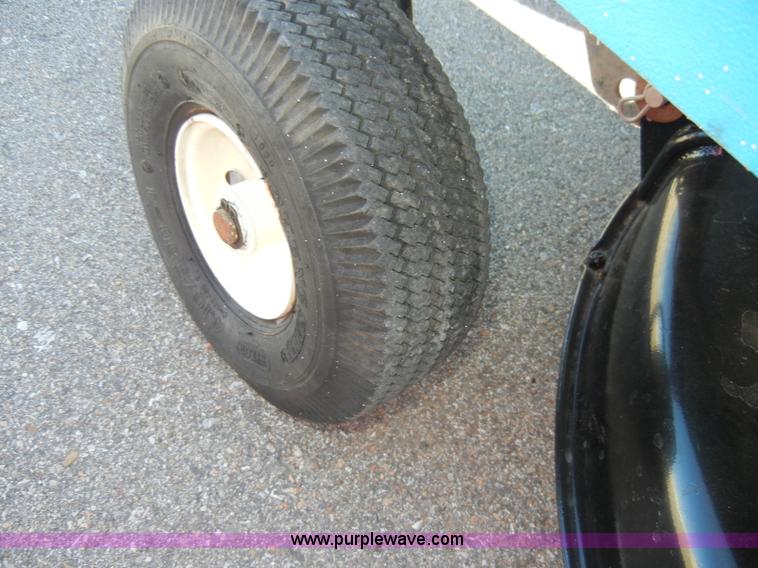 image for item J9376 Dixon 3304 ZTR lawn mower