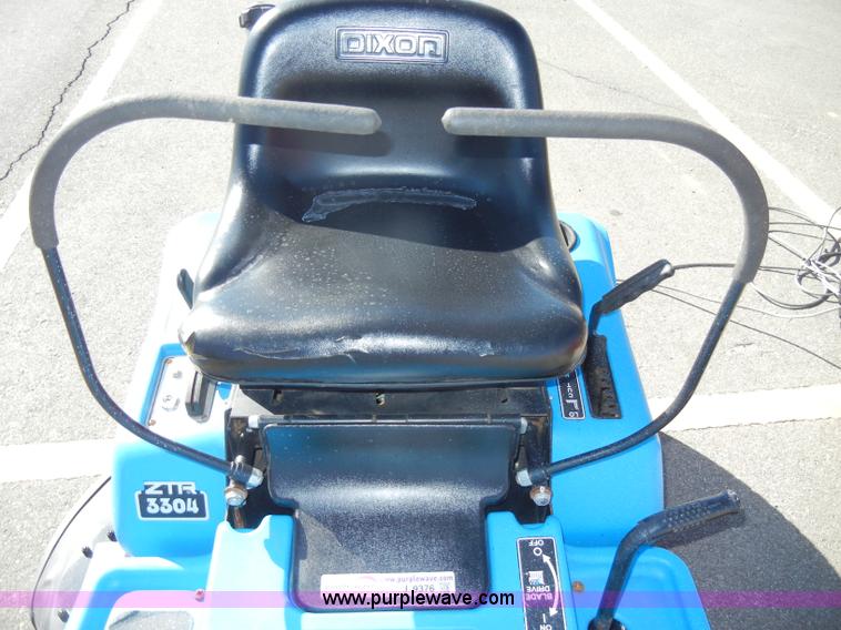 image for item J9376 Dixon 3304 ZTR lawn mower