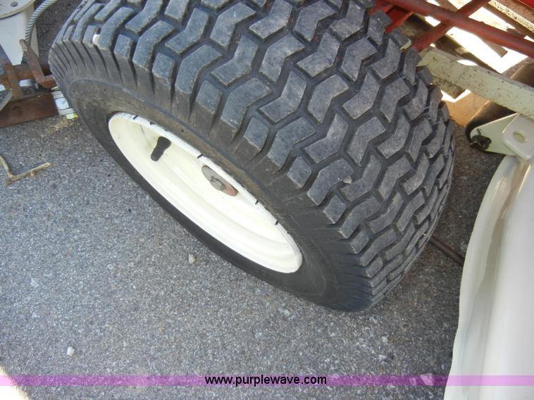 image for item J9378 IH Cub Cadet 1282 lawn mower