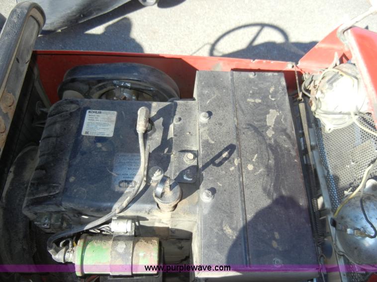 image for item J9378 IH Cub Cadet 1282 lawn mower