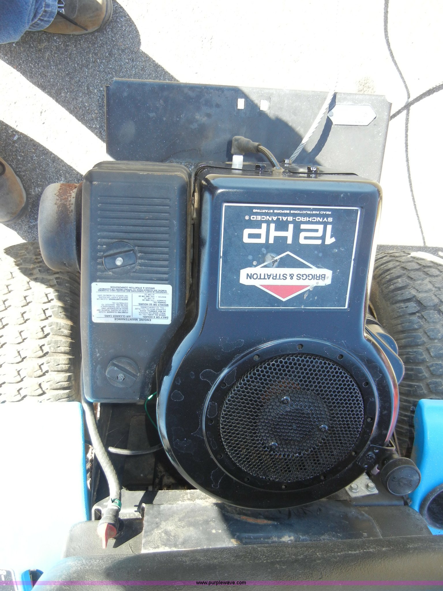 Dixon 3304 ZTR lawn mower in Manhattan, KS Item J9376 sold Purple Wave