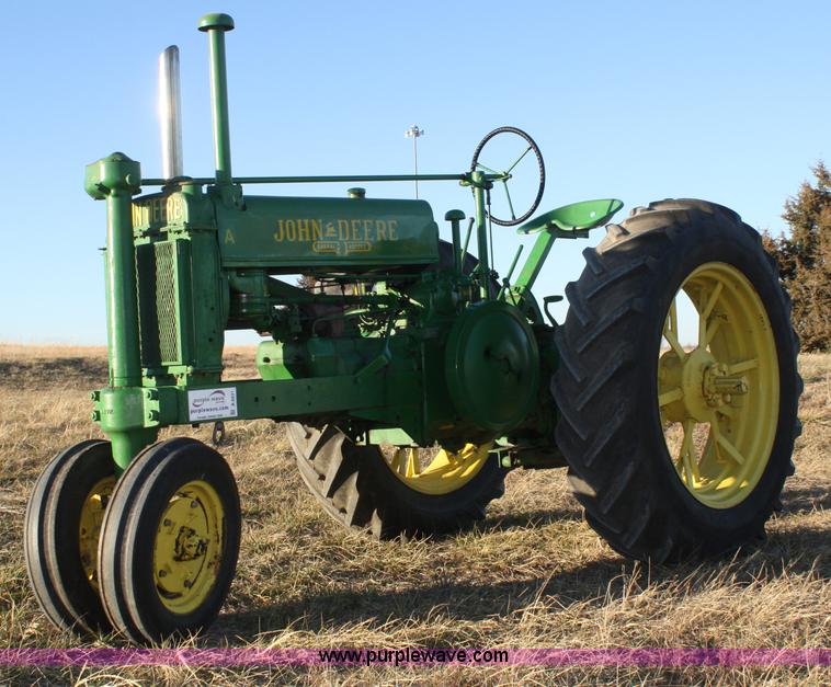 image for item A6631 1937 John Deere Model A tractor