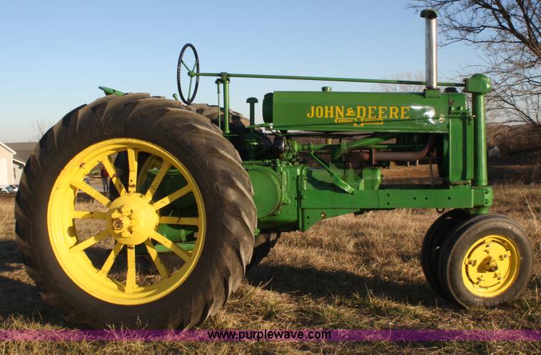 image for item A6631 1937 John Deere Model A tractor