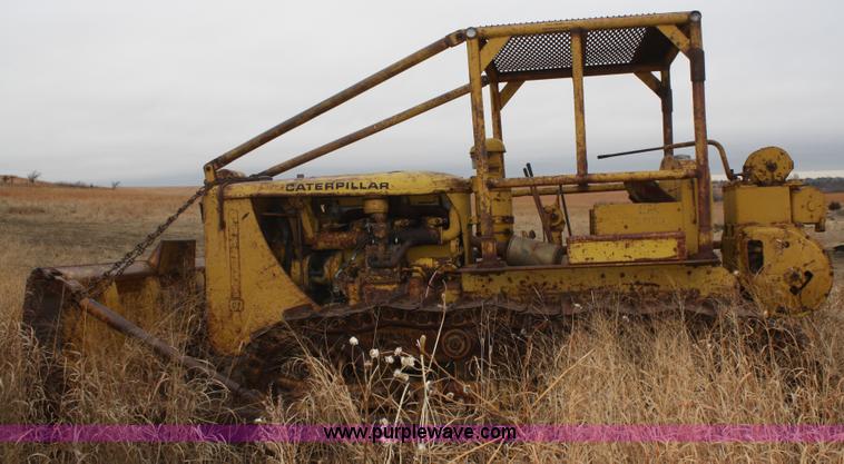 image for item A6641 1950 Caterpillar D7 dozer
