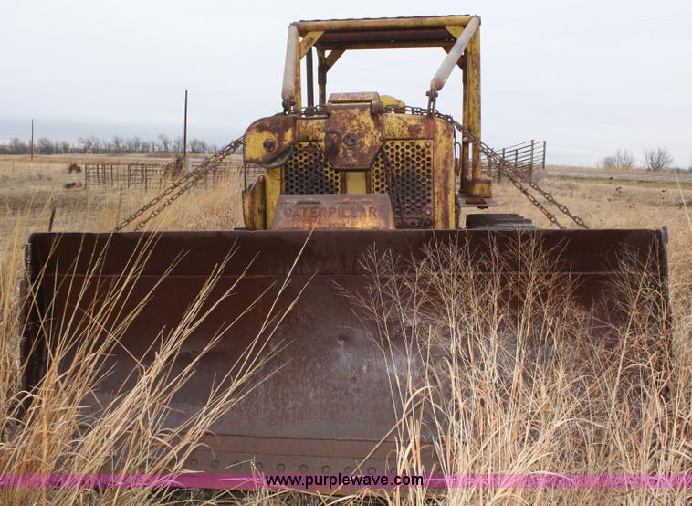 image for item A6641 1950 Caterpillar D7 dozer