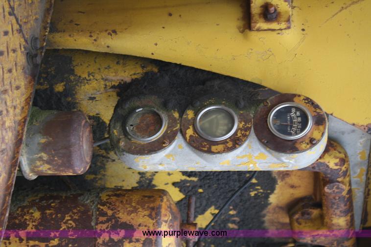 image for item A6641 1950 Caterpillar D7 dozer