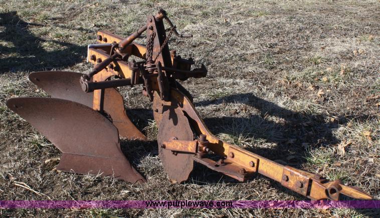 image for item A6661 Allis Chalmers plow