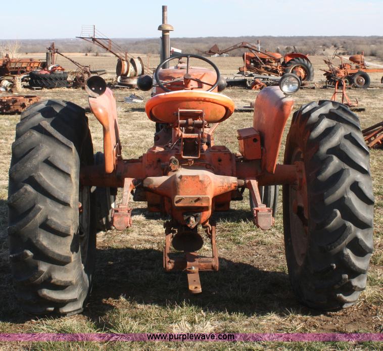 image for item A6665 1958 Allis Chalmers D17 tractor