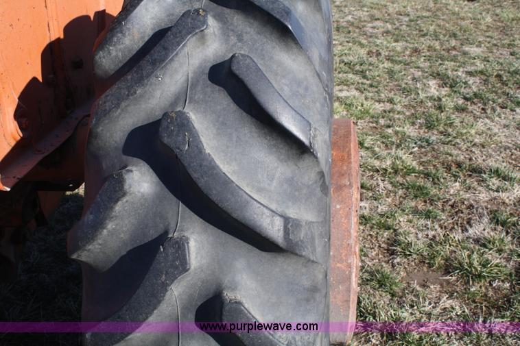 image for item A6665 1958 Allis Chalmers D17 tractor