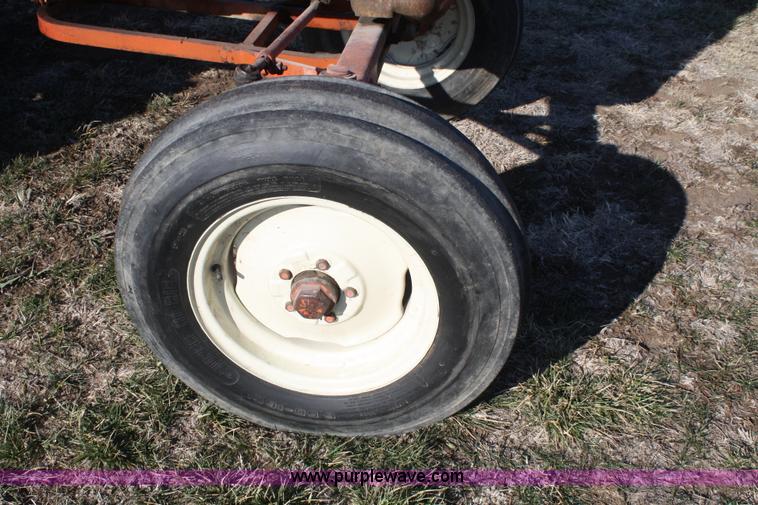 image for item A6665 1958 Allis Chalmers D17 tractor