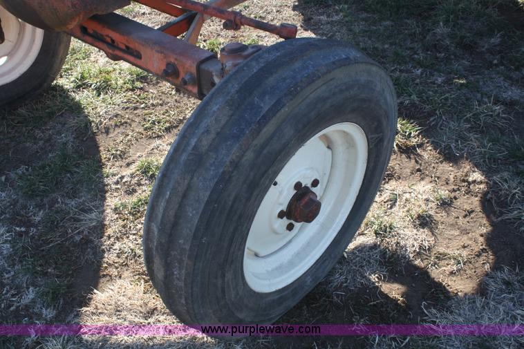 image for item A6665 1958 Allis Chalmers D17 tractor