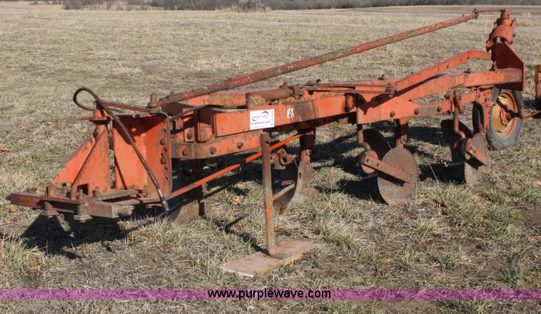 image for item A6669 Allis Chalmers plow