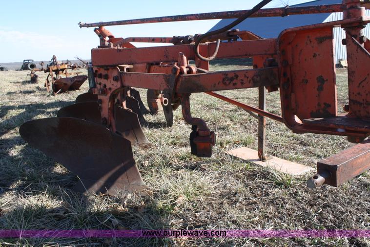 image for item A6669 Allis Chalmers plow