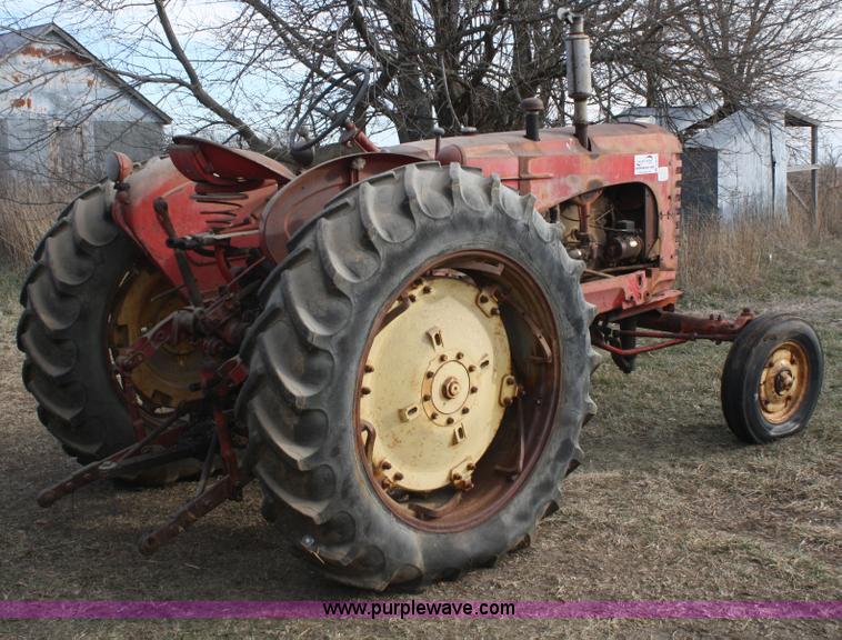 image for item A6673 1956 Massey-Harris 444 G1RF tractor