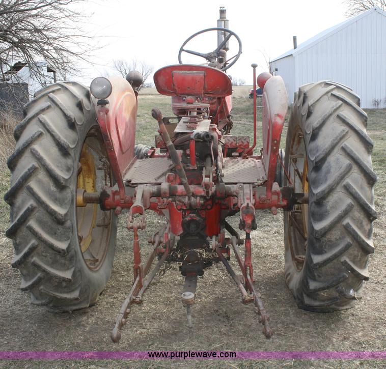 image for item A6673 1956 Massey-Harris 444 G1RF tractor