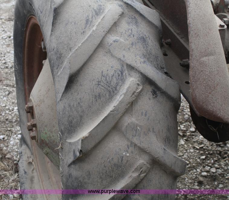 image for item A6676 1941 General 04CT-194 tractor