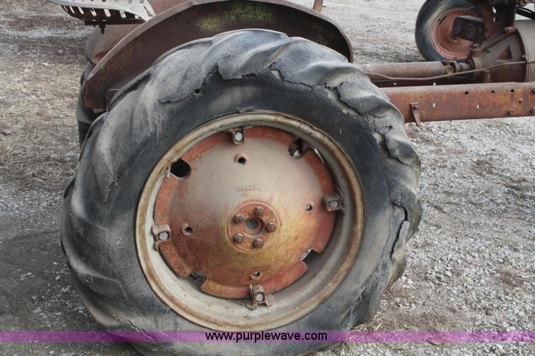 image for item A6676 1941 General 04CT-194 tractor