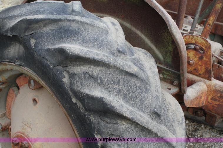 image for item A6676 1941 General 04CT-194 tractor