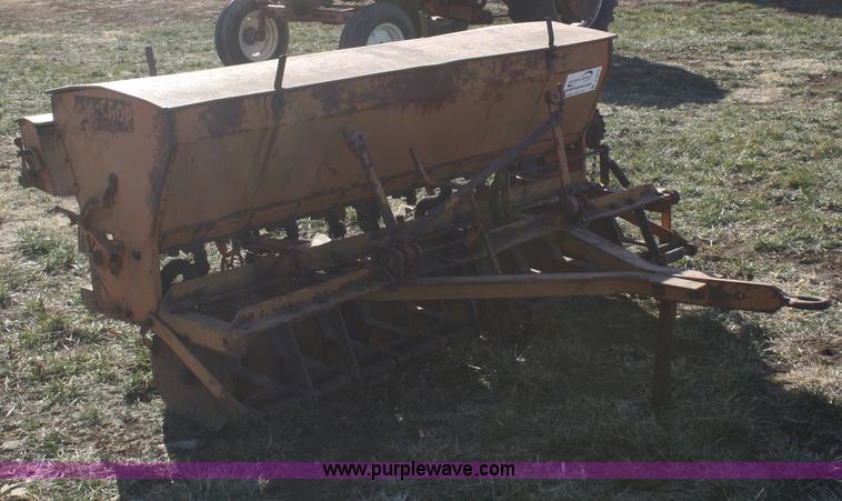 image for item A6679 Allis Chalmers 6' all crop grain drill