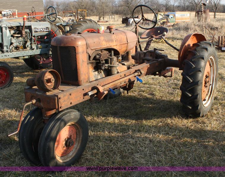 image for item A6717 1939 Allis Chalmers RC tractor