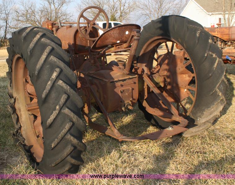 image for item A6718 1935 International Harvester F12 tractor
