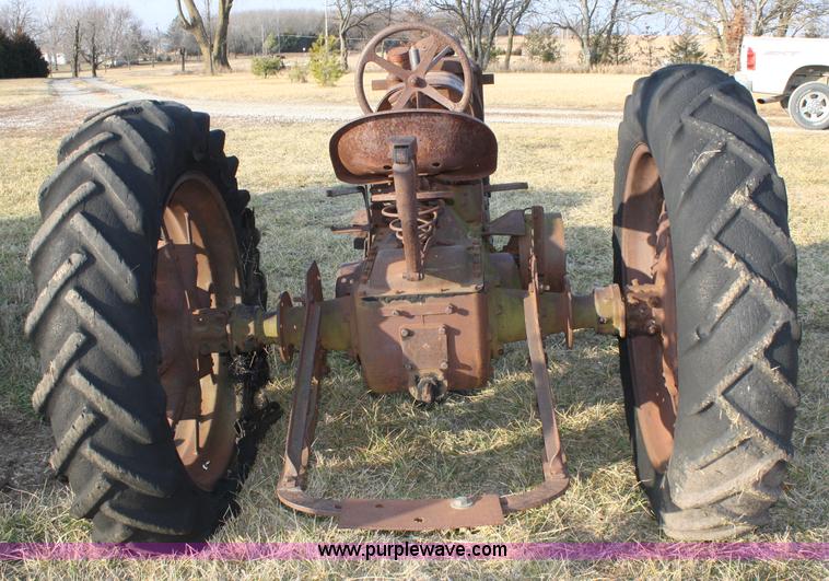 image for item A6718 1935 International Harvester F12 tractor