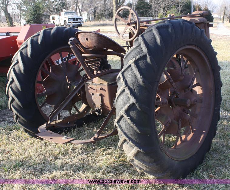 image for item A6718 1935 International Harvester F12 tractor