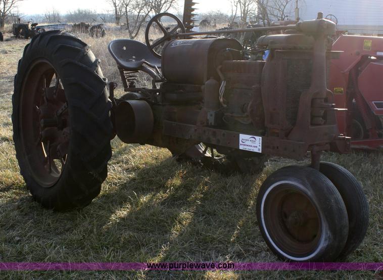 image for item A6718 1935 International Harvester F12 tractor
