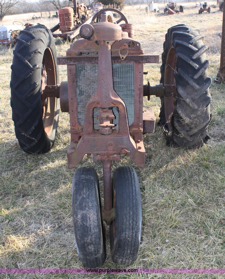 image for item A6718 1935 International Harvester F12 tractor