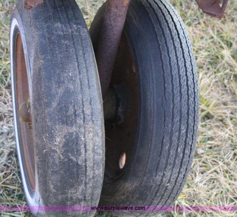 image for item A6718 1935 International Harvester F12 tractor