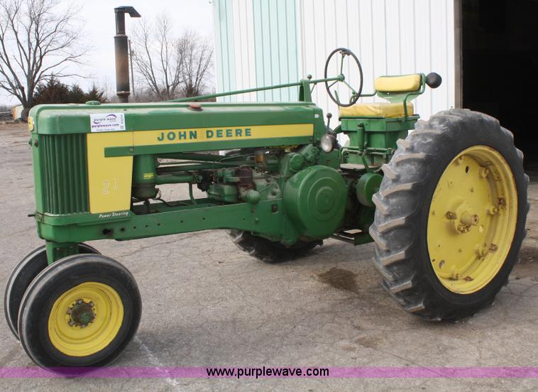 image for item A6720 1957 John Deere 520 tractor