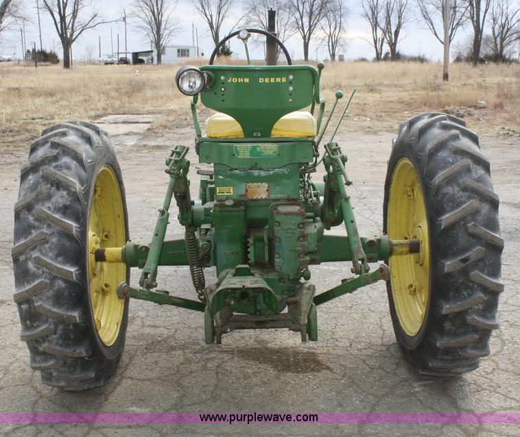 image for item A6720 1957 John Deere 520 tractor