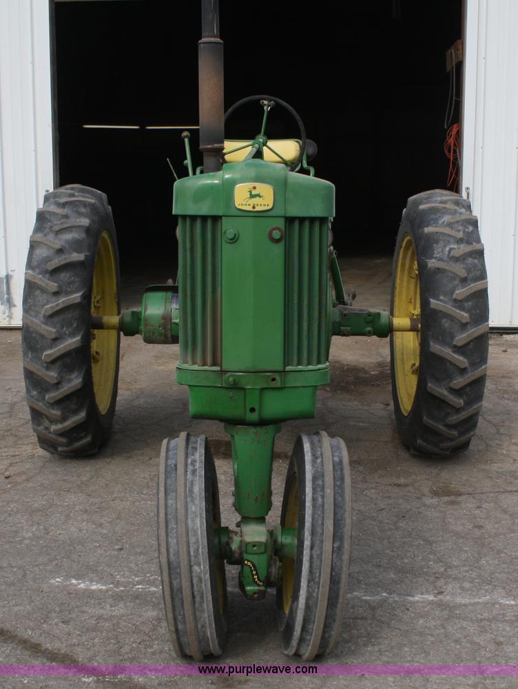image for item A6720 1957 John Deere 520 tractor