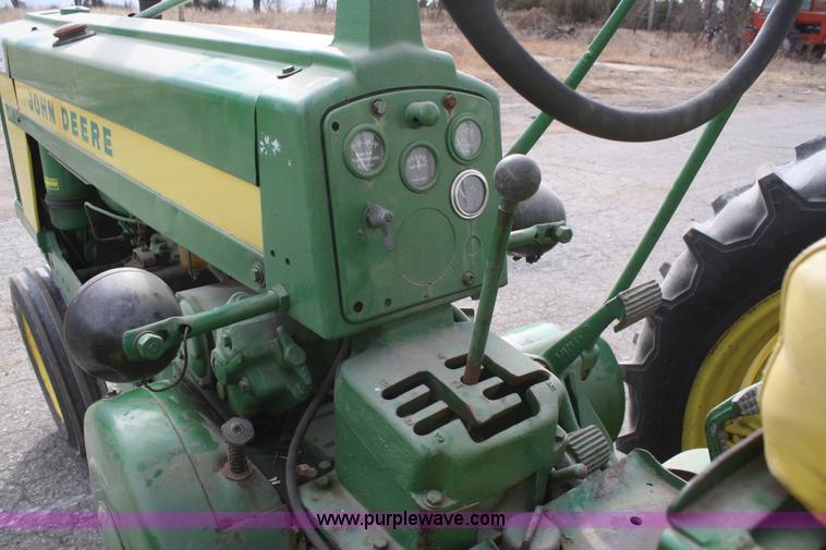 image for item A6720 1957 John Deere 520 tractor