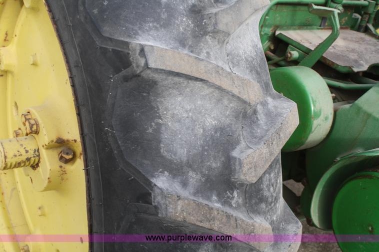 image for item A6720 1957 John Deere 520 tractor