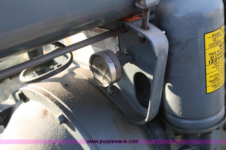 image for item A6723 1933 International Harvester F12 tractor