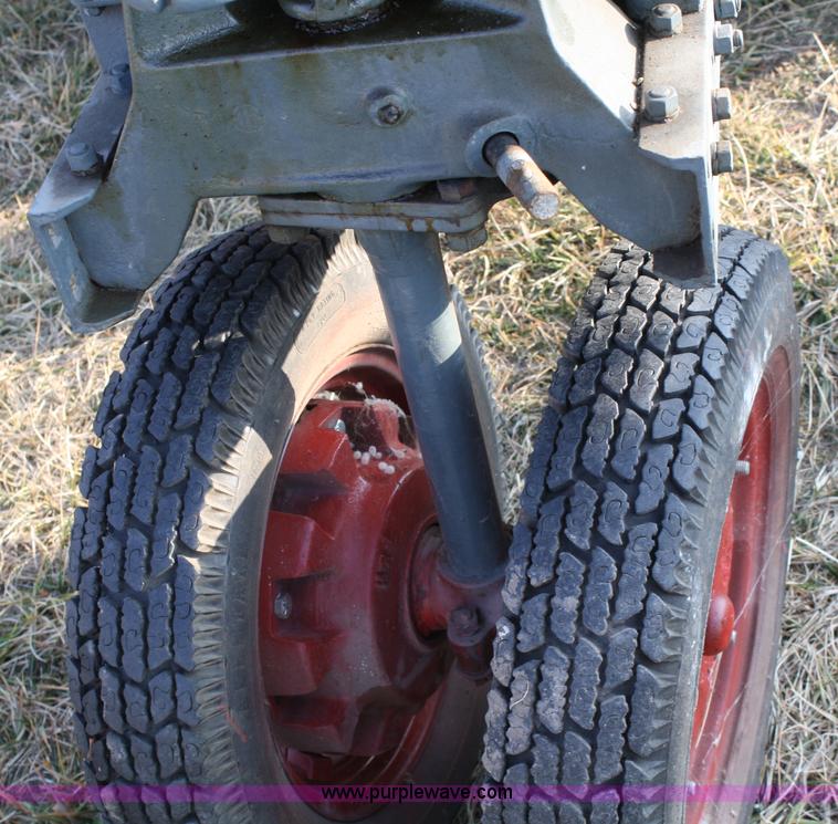 image for item A6723 1933 International Harvester F12 tractor