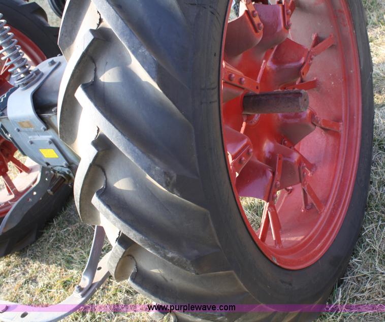 image for item A6723 1933 International Harvester F12 tractor