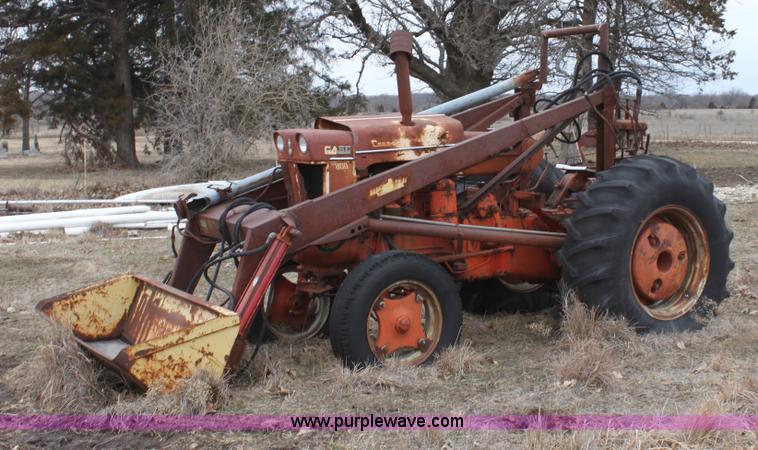 image for item A7179 1958 Case 812-B Case-O-Matic tractor