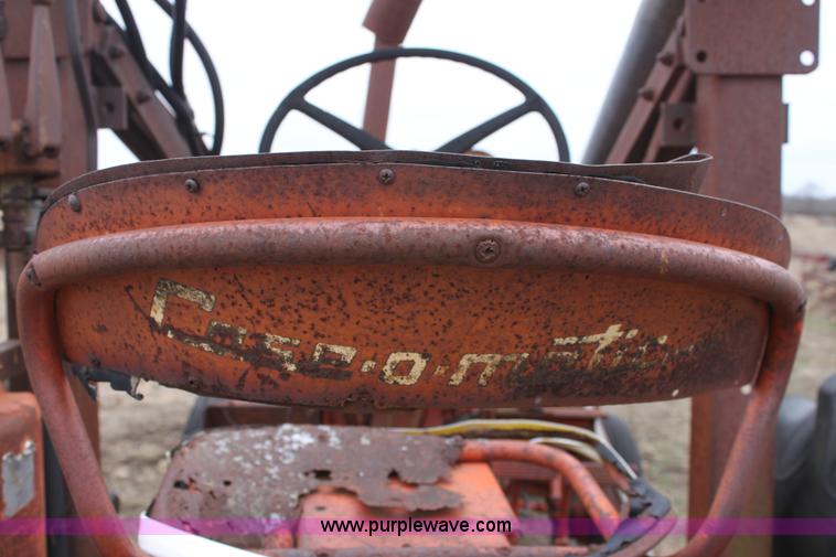 image for item A7179 1958 Case 812-B Case-O-Matic tractor