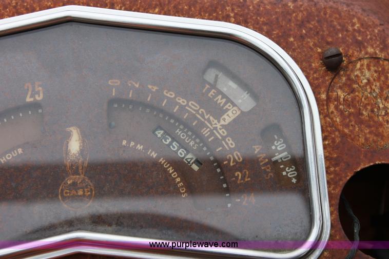 image for item A7179 1958 Case 812-B Case-O-Matic tractor