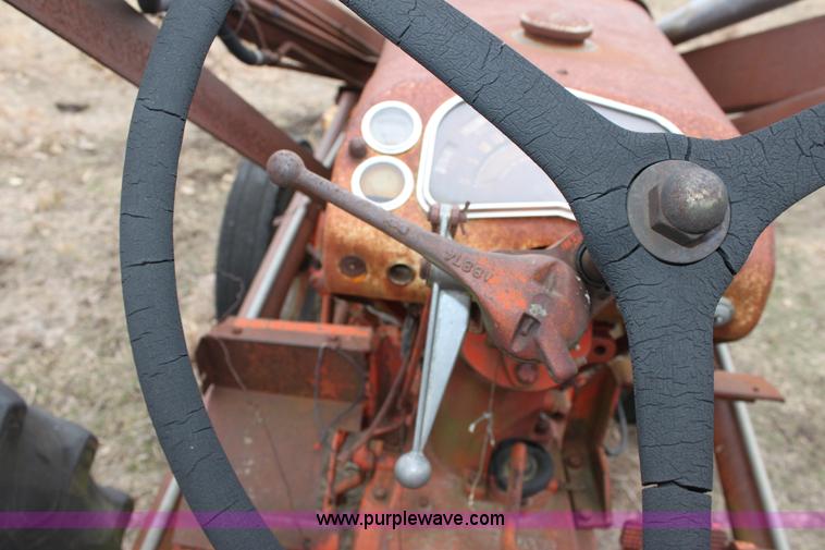 image for item A7179 1958 Case 812-B Case-O-Matic tractor