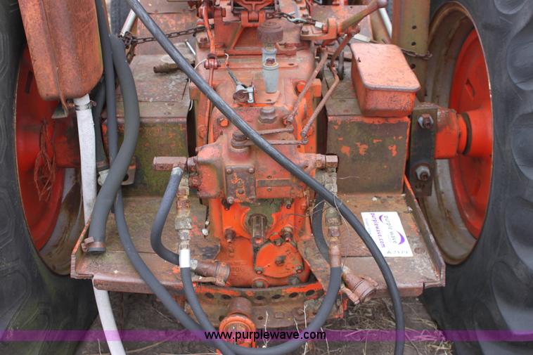 image for item A7179 1958 Case 812-B Case-O-Matic tractor