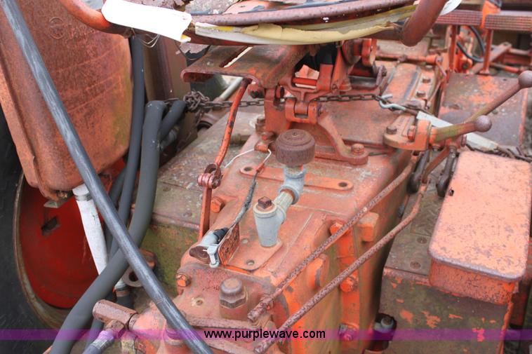 image for item A7179 1958 Case 812-B Case-O-Matic tractor