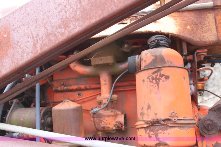 image for item A7179 1958 Case 812-B Case-O-Matic tractor