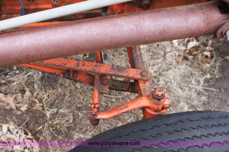 image for item A7179 1958 Case 812-B Case-O-Matic tractor